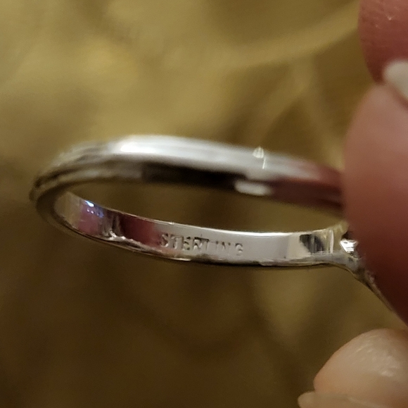 💍Elegant Silver and Emerald Floral Ring💍Size 6 - Picture 8 of 10